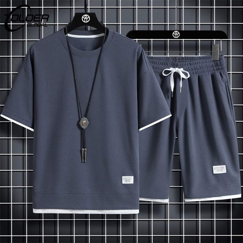 Men's Tracksuits Waffle Pattern Summer Men 2 Piece T-Shirt Shorts Set Tracksuit Fashion Men Clothing Harajuku Style Streetwear Loose Sports Suit 