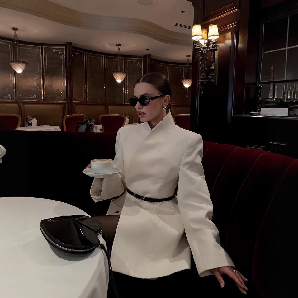 Fashion Womens FourColor Lapel Flared Sleeve Blazer 250924