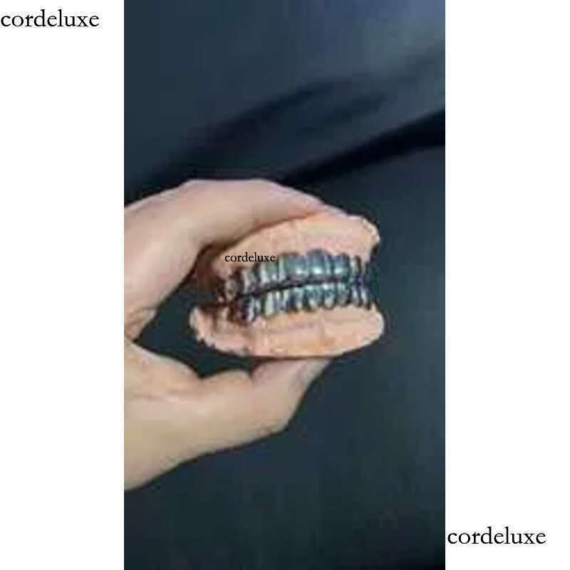 Custom Made Dental Grills Iced Out Sterling Sier Real Gold Jewelry Zigzag Setting VVS Moissanite Dias Teeth Grillz b4