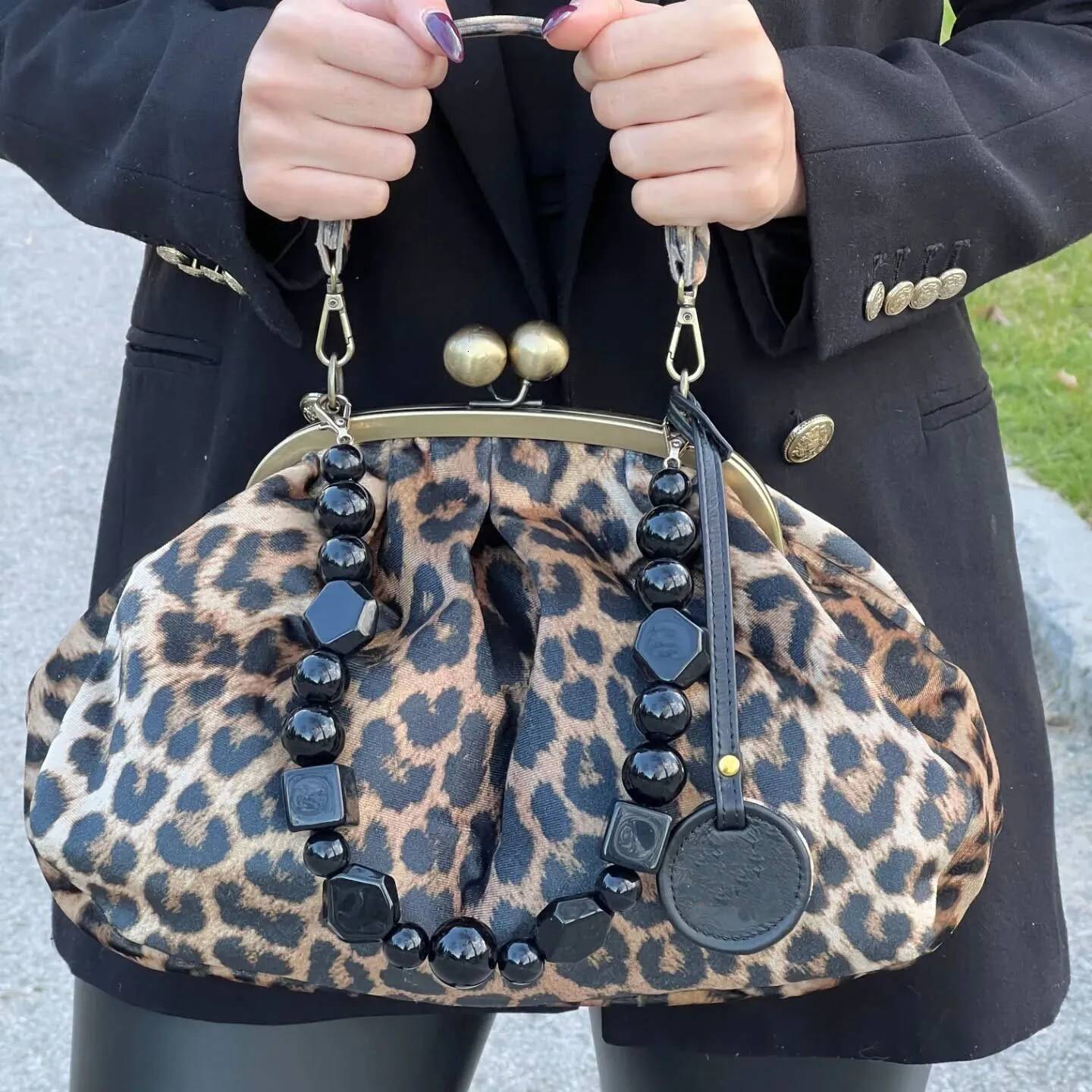 LOST IN VINTAGE Leopard Print Animals Fabric Soft Smooth Owl Bag Balls Bronze Kiss-lock Purse Clutch Large 35x23x10cm