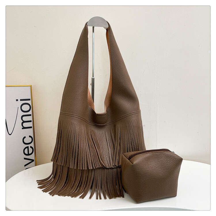 2025 New Casual Large Capacity Designer Bags Shoulder Handbag Bucket -Daughter Bag Autumn Winter Trendy Tassel Women's