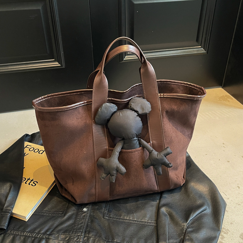 2025 autumn and winter new retro niche bag design light luxury women's handbag storage minimalist commuting bag large capacity designer bag