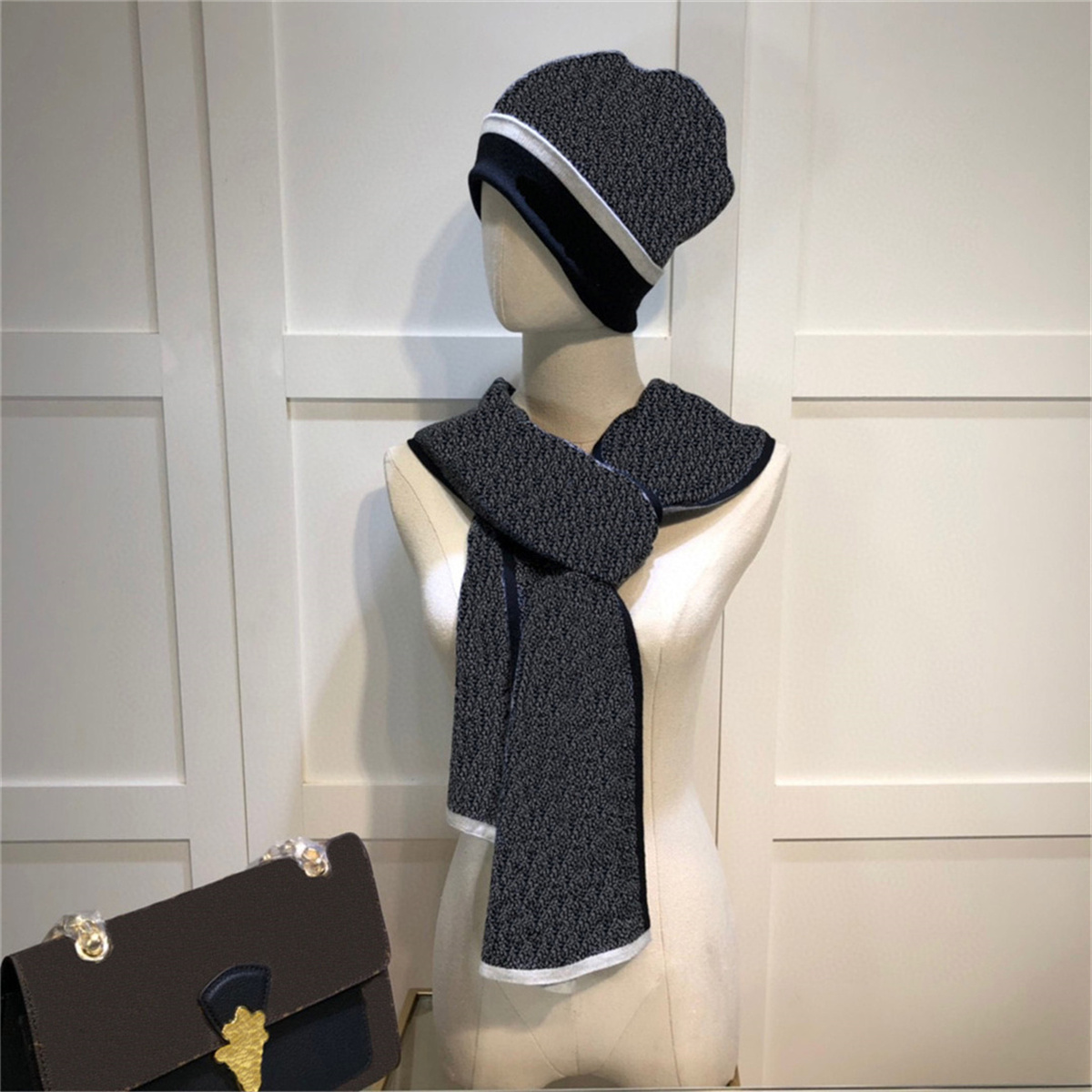 Classic Scarf Hat Glove Sets 3 Piece For beanies Men Women Wool Winter Caps Shawl Hats Scarves Wool Beanie Wrap Scarfs Box 299136