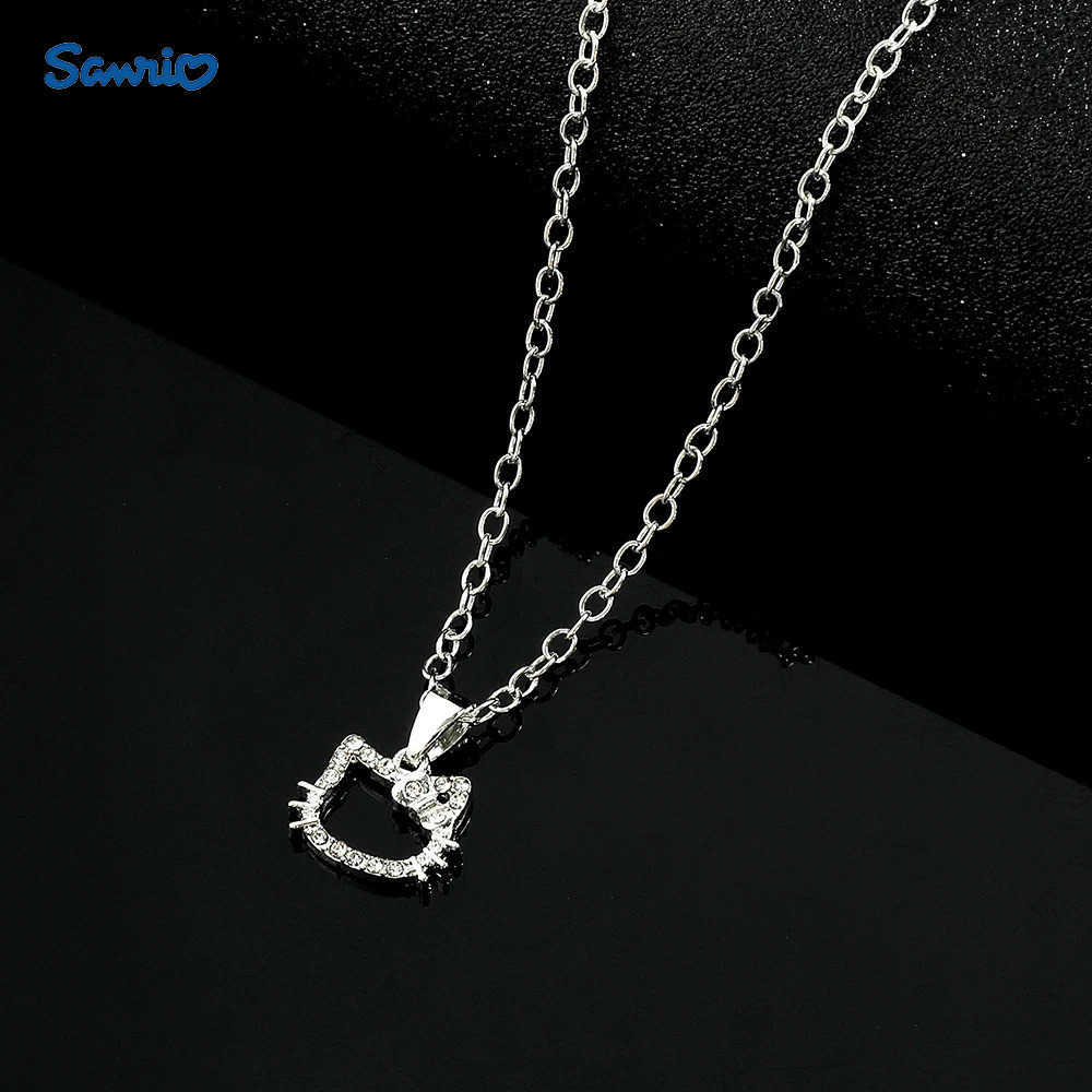 Sanrio Hello Kitty Pendant Necklace Girls Jewelry Cute Clavicle Chain Fashion Womens Rhinestone Necklace Gift L250925