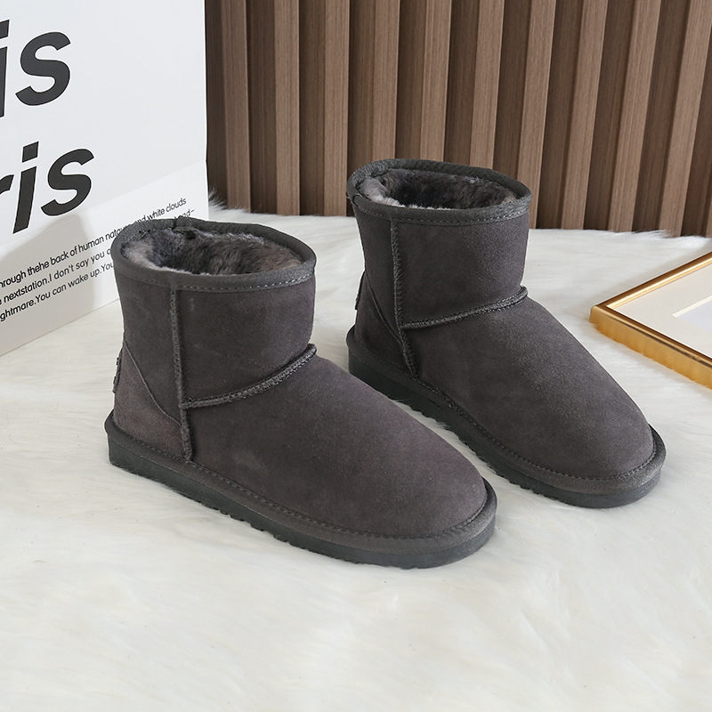 CE designer shoes Free shipping oxhide affordable luxury Winter anti slip snow boots with thick plush cotton shoes Exquisite