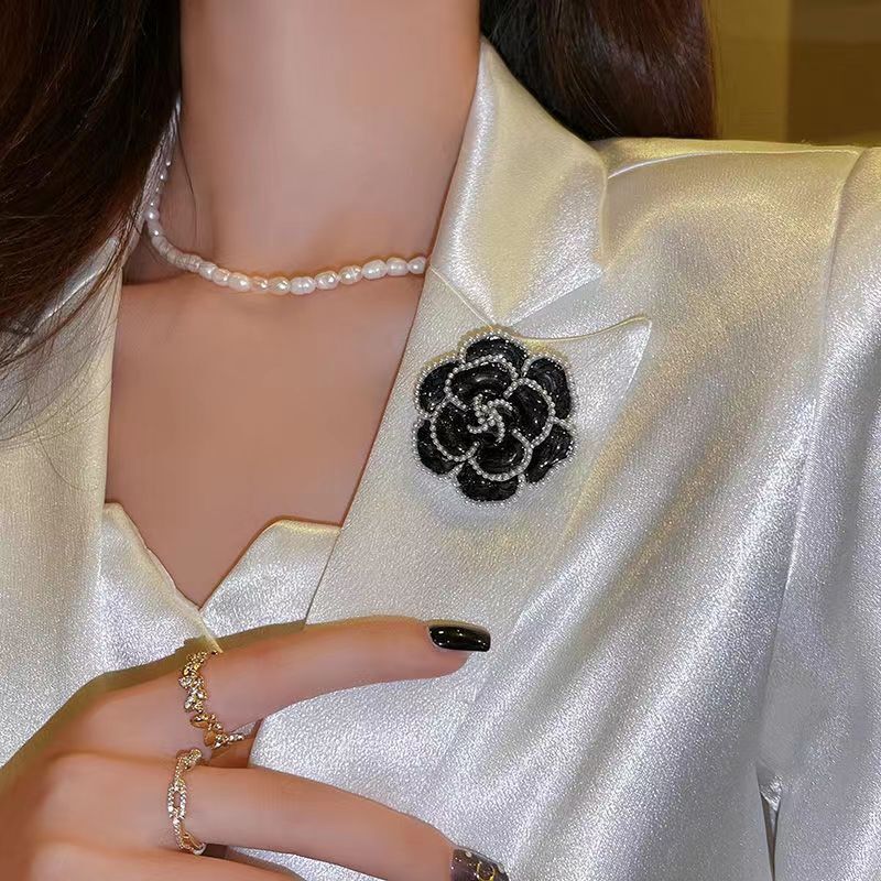 brooches designer french style camellia versatile clothing accessory brooch autumn winter new highend sweater pin
