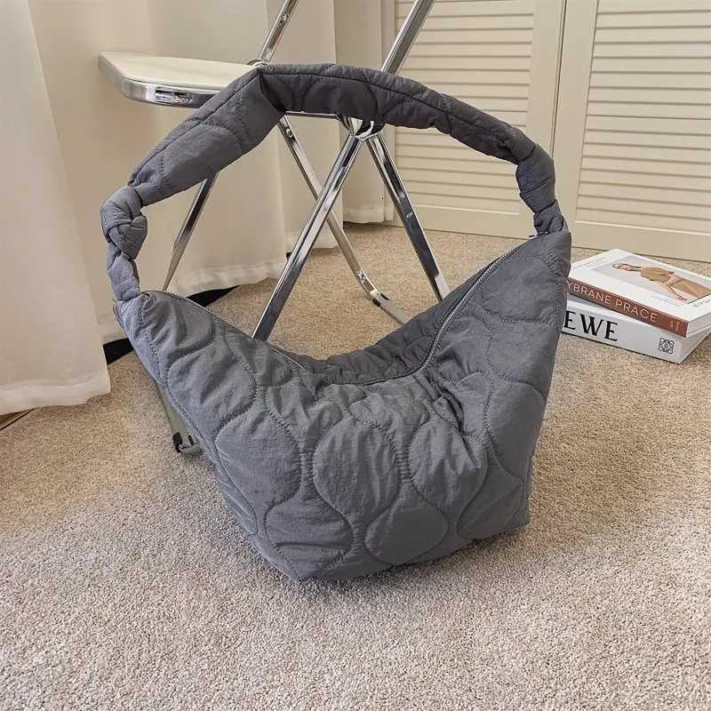 2021 Winter New Women Shoulder Bags Down Feather Padded Big Crossbody Hobo Bag Cotton Leather Female Large Capacity Shopper Tote Z250918