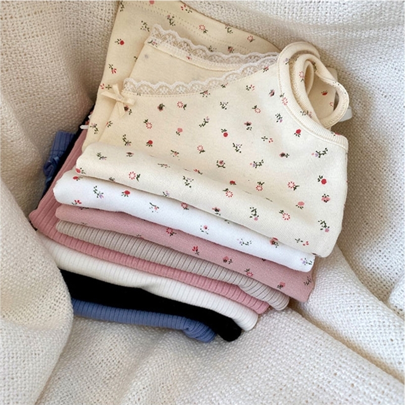 Camisoles Tanks Camisole Women's Sexy Tops Summer Short Tops Vintage Lace Slim Warm Joker Ladies Bottoming Cute Women Print Camis 230518