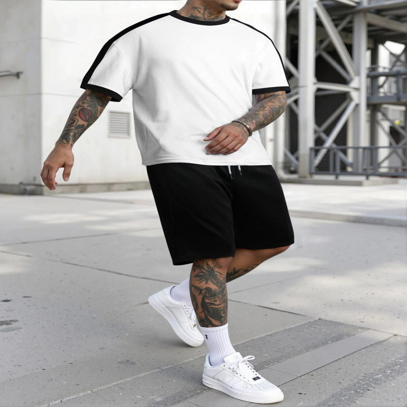Summer color matching sportswear mens short sleeved loose T-shirt five pants casual set two-piece set 250427