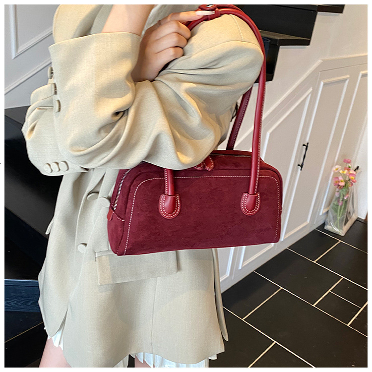 2025 Autumn New Suede Rectangular Versatile Handbag for Women's Commuting Trend Retro Underarm Bag Light Luxury Designer Bag