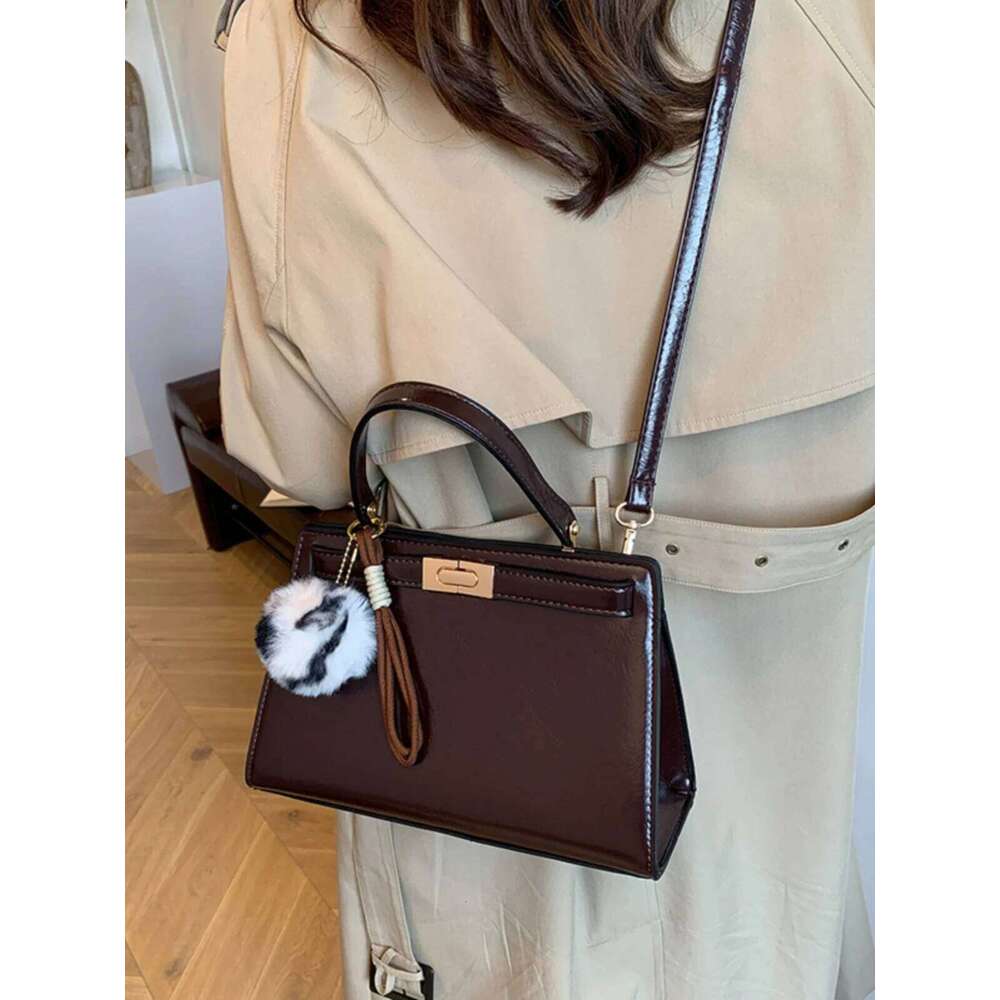 Casual Commuter Women's New Light oulder Crossbody Bag Red Wedding Bride Daily Use Simple Faion Handbag