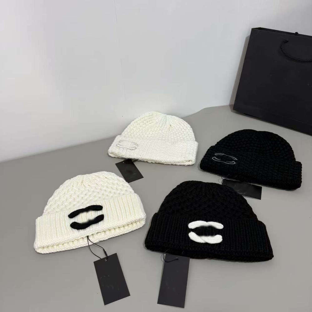 Designer Beanie Ball Hat Women s casquette Luxury embroidered hard top hat Beanie cap men's casual hat Tru cker to p hat