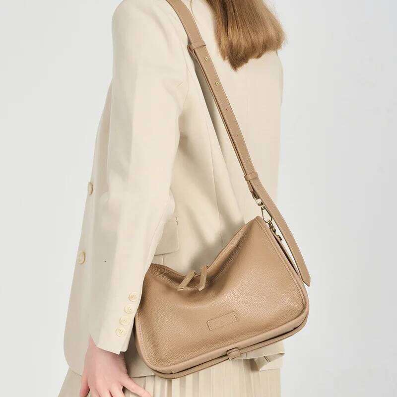 Winter New High-Quality Cowhide Niche Design Crossbody Handbag Versatile Fashion Light Shoulder Commuting Women's Bag MDNG2509