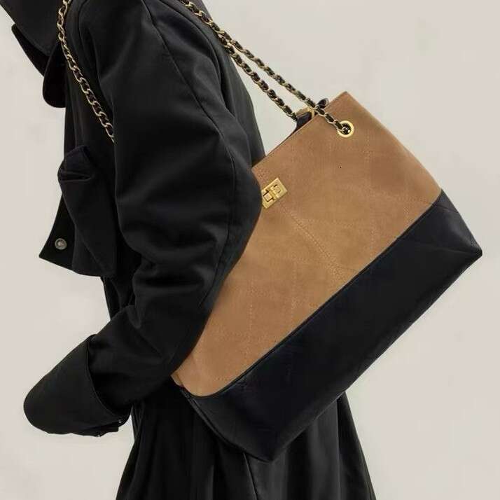 Autumn Winter Matte Suede Tote bag Shoulder bag Patchwork designer Style Chain Tote Large Capacity Crossbody Bag for Women High Quality Suitable For P