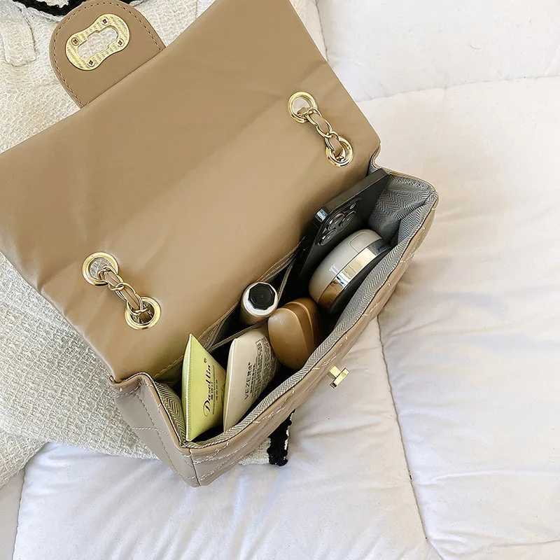 Bag Womens Shoulder Portable Diamond Chain Bag New Texture Simple Messenger Bag Fashion Versatile Small Square Bag Z250926