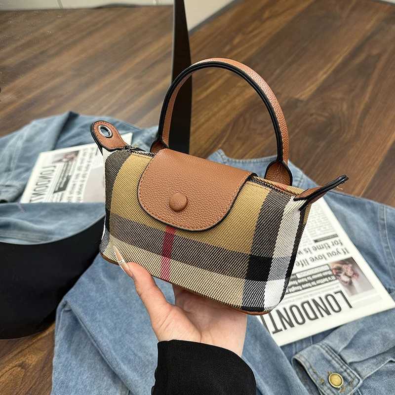 Chic Designer Commuter Tote Bag Minimalist Crossbody Purse With Vintage Paris Stylish Leather Clutch For WomenW250926