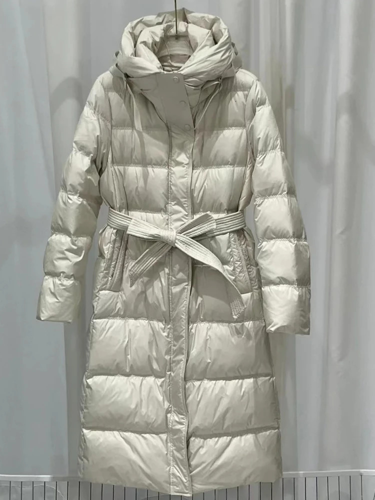 Fashionable Autumn Winter 2025 Winter Women Thick White Duck Down Jacket Female Long Hooded Puffer Coat Ladies Outerwear 250917