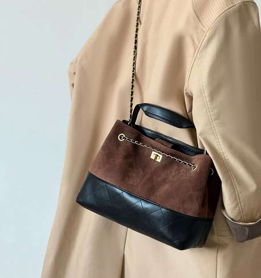 Autumn Winter Matte Suede Tote bag Shoulder bag Patchwork designer Style Chain Tote Large Capacity Crossbody Bag for Women High Quality Suitable For P