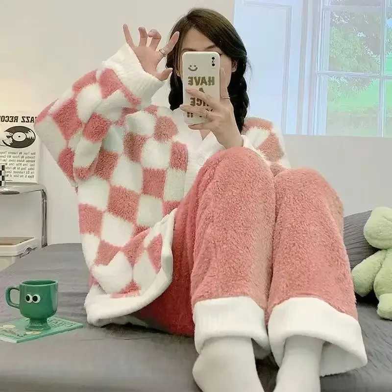 Flannel Pajamas Female New Coral Velvet Thickened Princess Style Plush Suit Loungewear Can Worn Outside Autumn and Winter Z250925