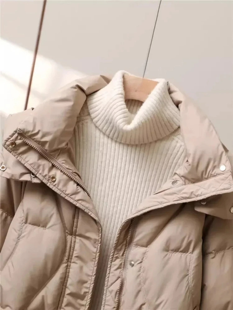 White Duck Down Jacket Women Warm Midlength Puffer Jacket 2025 Autumn Winter Fashion Casual Hooded Duck Down Coat Female 250917