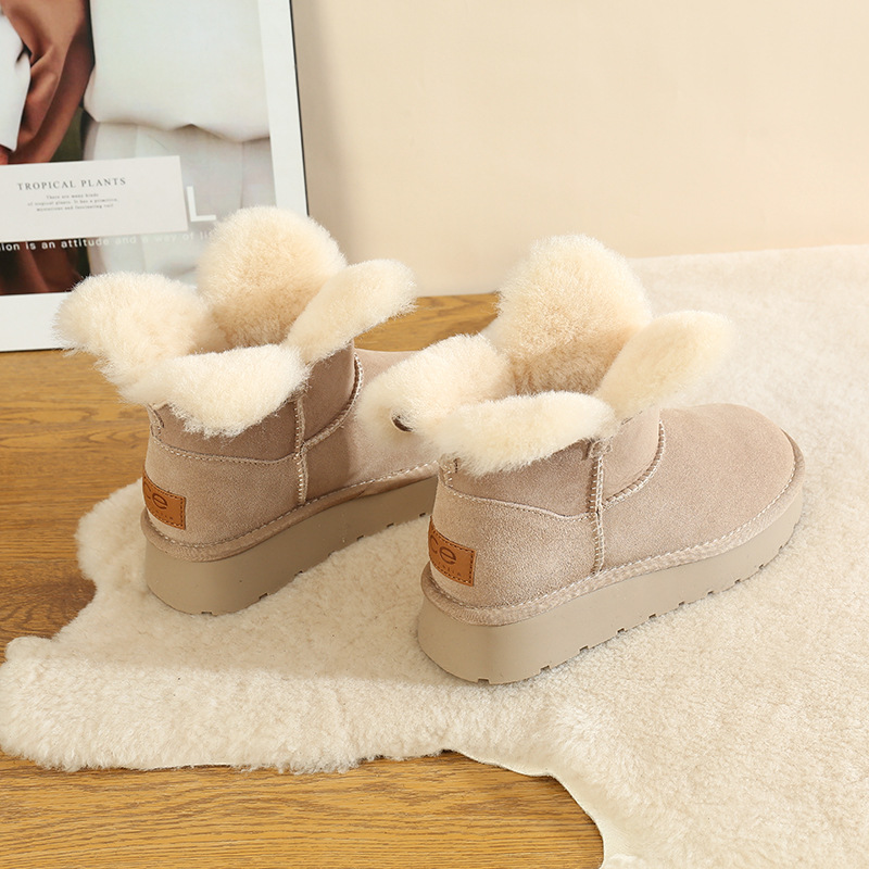 CE designer shoes Free shipping oxhide affordable luxury Winter anti slip snow boots with thick plush cotton shoes Stable load-bearing white