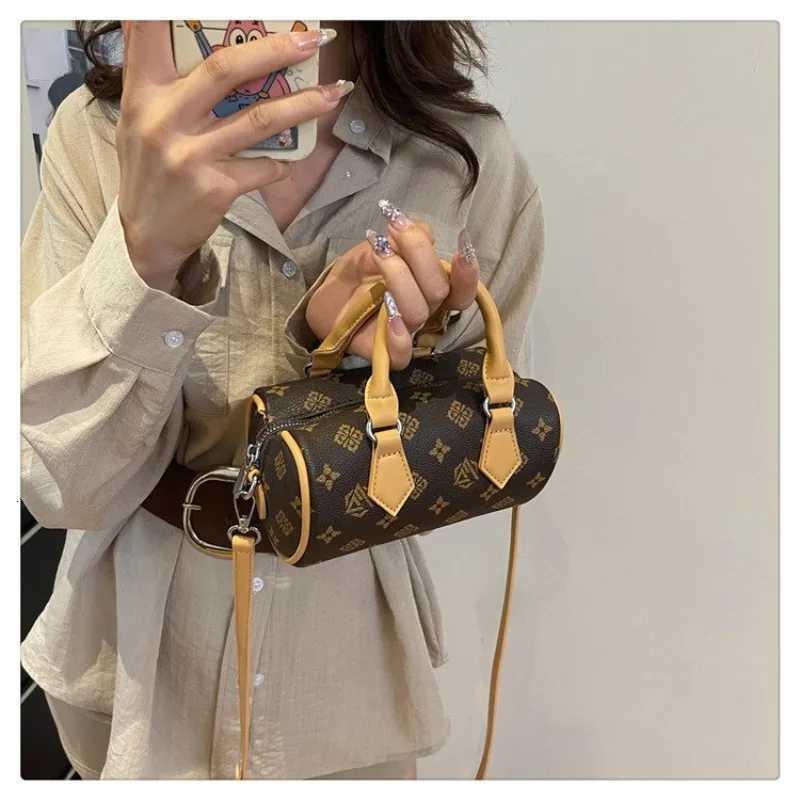 Womens Crochet Shoulder Bag Bohemian Style Maillard Printing Crossbody Purse For Beach Vacation Shopping Commuting FashionW250926