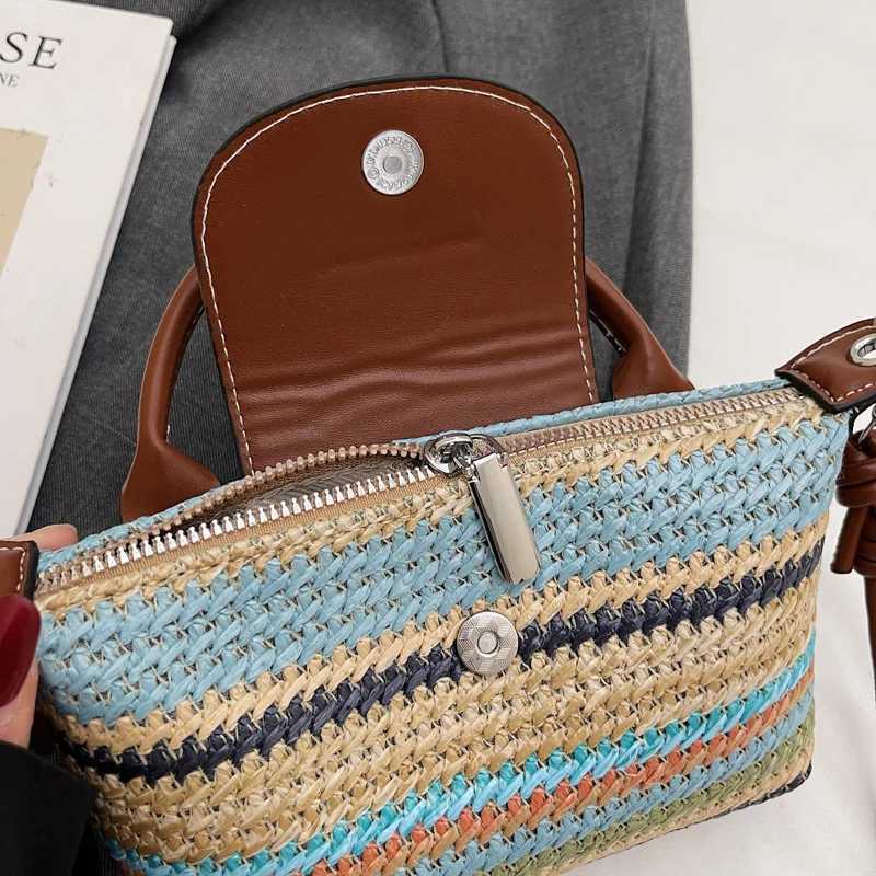 Weaving Design Womens Crossbody BagWoven Straw with Metal Buckle Shoulder StrapPerfect for VacationDaily Use and ShoppingW250926