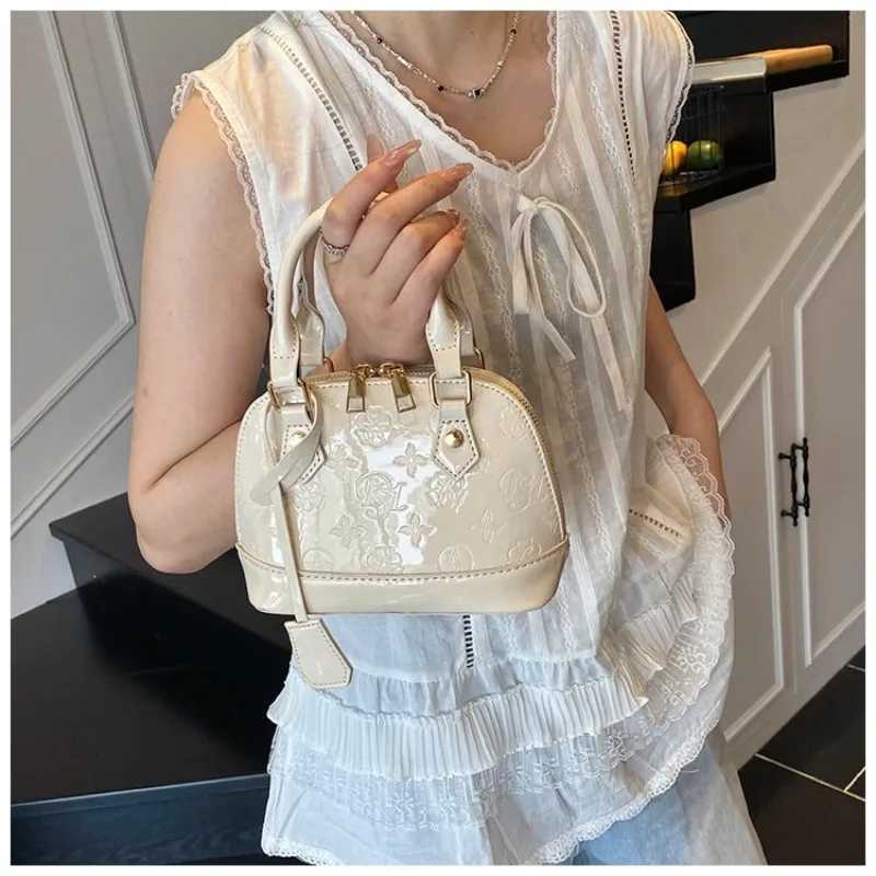French Style Creative New Product for Ladies European Inspired Underarm Handbag Exquisite Design for CommutingW250926
