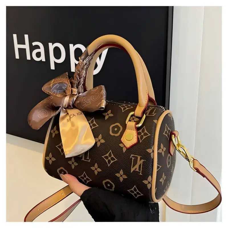 Highend style bag 2025 new vintage print pillow bag Boston single shoulder crossbody bag Classic print casual handbagW250926