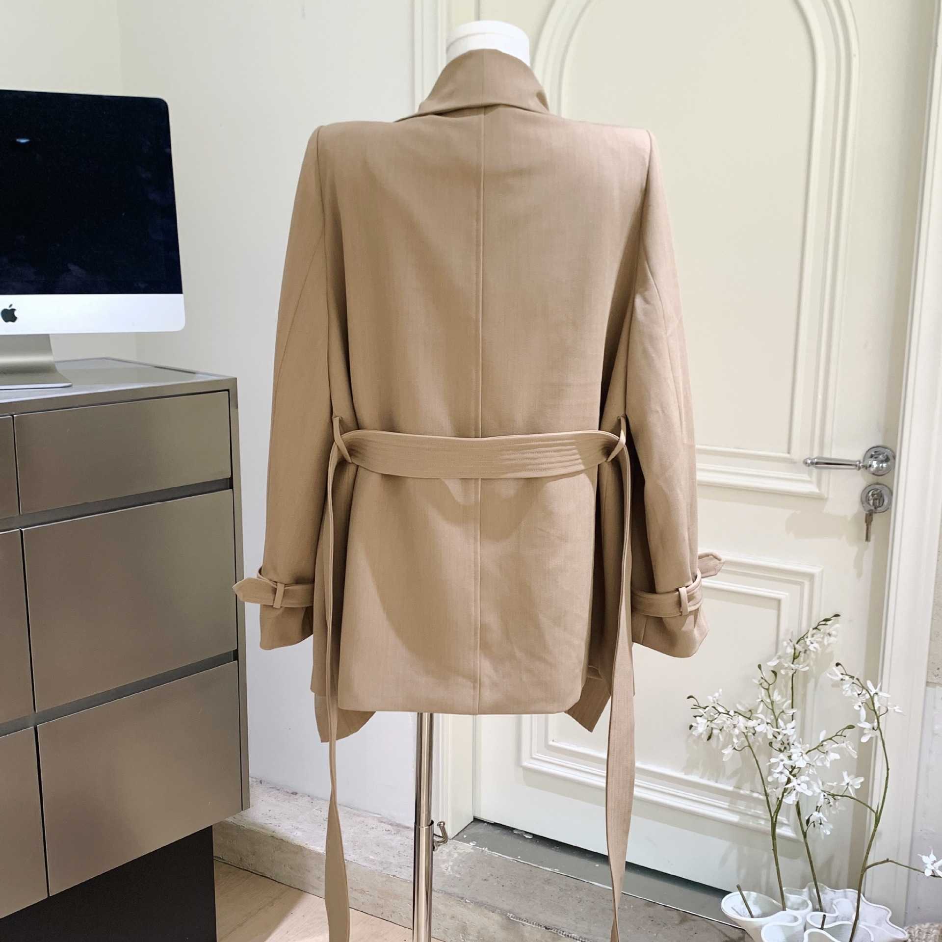 Kitaga Kokiko Vintage Trench Coat Ruffled Collar Short Large Lapel Trench Coat Elegant Overcoat W250926