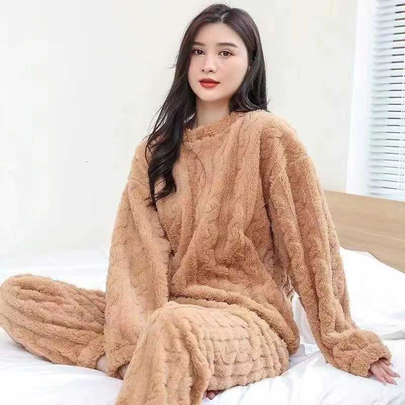 Thickened Warm Autumn and Winter Flannel Pajamas Women LongSleeved Solid Striped Homewear Black Plus Size School Loungewear Z250925