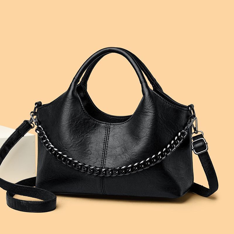 2025 autumn and winter large capacity niche design retro shoulder bag chain design clean bag trendy leather design women's light luxury designer 
