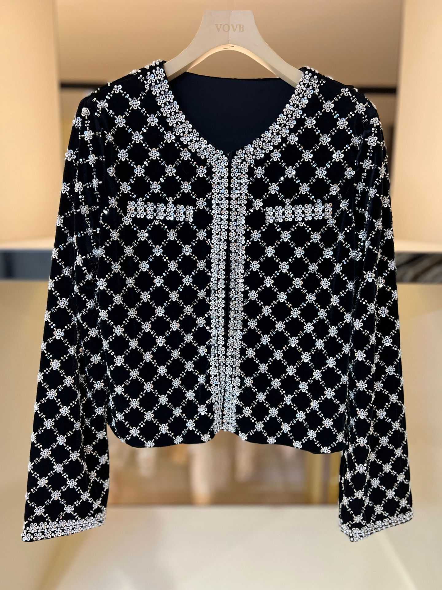 Autumn Elegance: Premium Jacquard Fabric Designer Coat with Celebrity Chic Appeal Style Designer