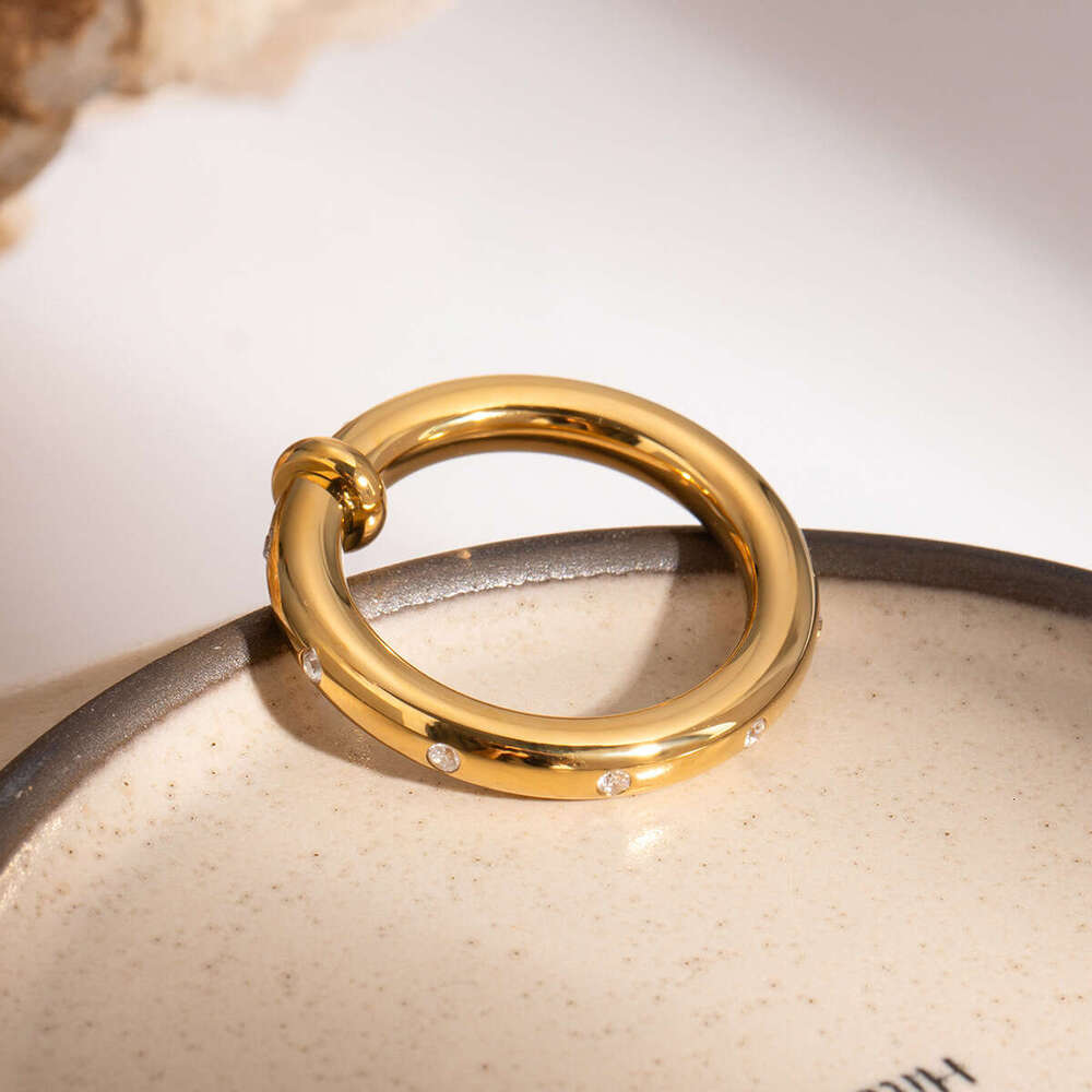 Band ring Designer Luxury jewelry for women Stainless steel plated with 18K gold Zircon inlay High-end and fashion Festival Holiday gifts