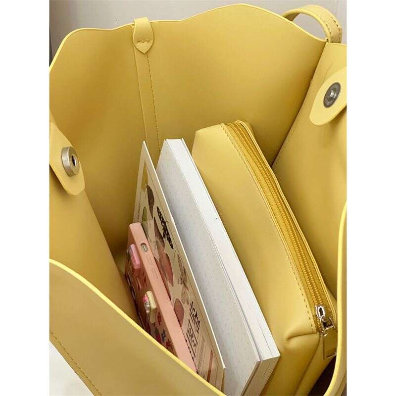 Tulip Petal Shoulder Tote New Versatile Underarm Large Capacity Summer Mother Bag