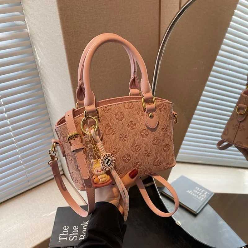 Luxury Ladies Crossbody Bag Famous Designer Leather Shoulder Handbag Womens Stylish Tote With Adjustable Long StrapW250926