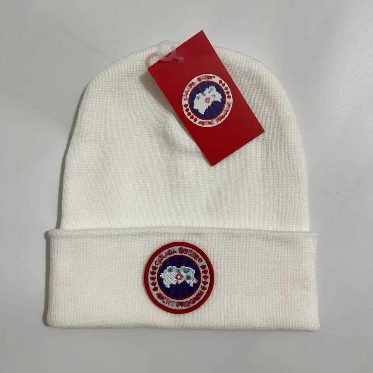 Winter Unisex Embroidered Fine Texture Hat Trendy Simple Knitted Hat Outdoor Warmth Coldproof Pullover Hat H250925