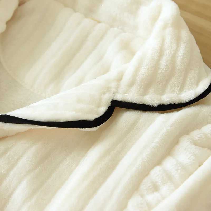 Warm Coral Fleece Autumn Winter Pajamas Women Flannel Thickening Couple LongSleeved Lapel Home Service Mens Sleepwear Suit Z250925