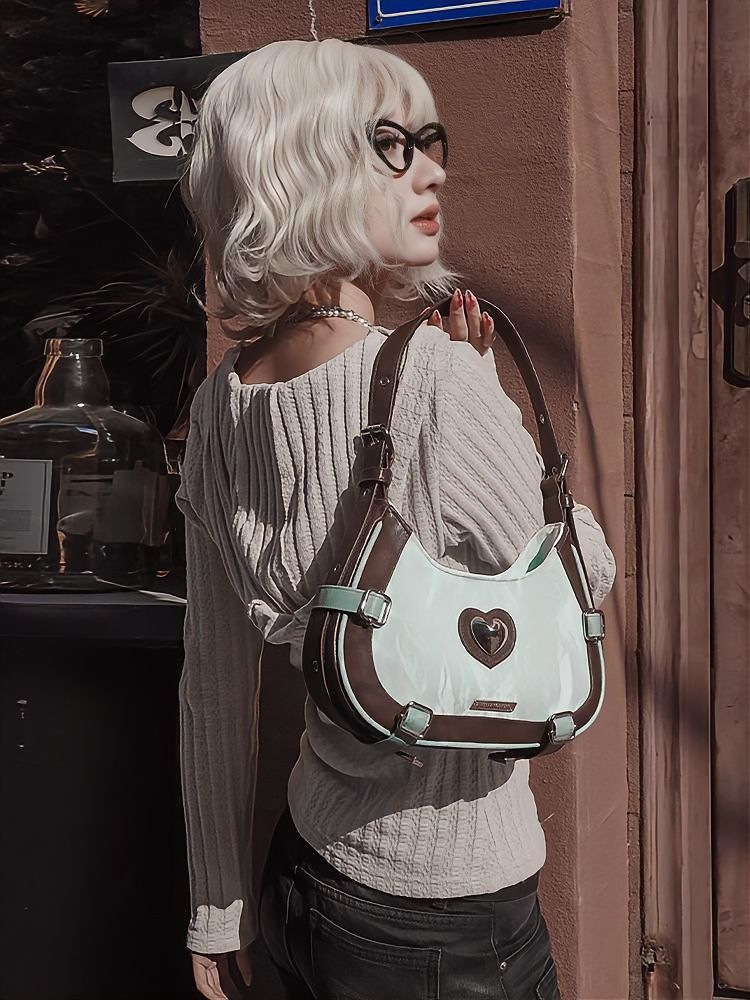 2025 Autumn/Winter New Designer Bag Heart shaped Light Luxury Retro bag Style Diamond Inlaid Underarm Bag Fashion Women's Soft Leather Shoulder B