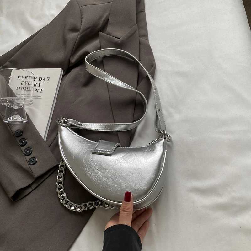 European and American Personalized Crescent Dumpling Bag Womens Bag Chain Single Shoulder Crossbody Bag Z250926