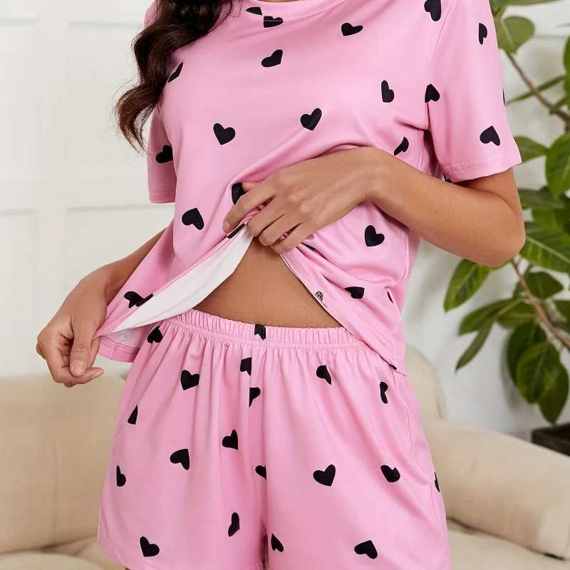 2025 Summer New Womens Pajamas Homewear Set Girls ShortSleeved Shorts Love Print Knitted Fashion Soft Pajamas Homewear Z250925