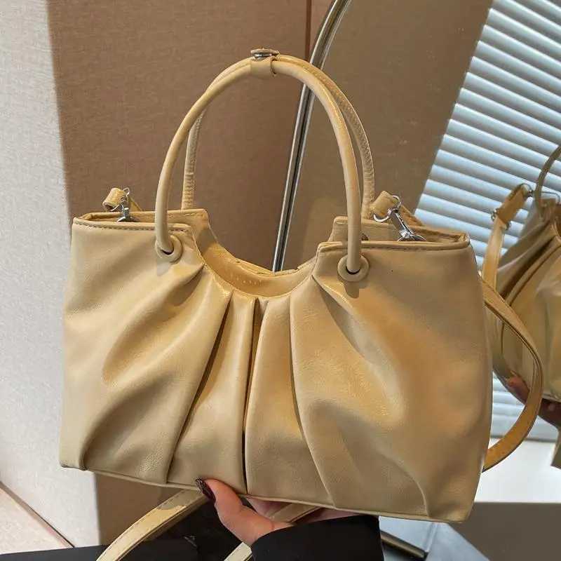 2025 Hot Selling Pleated Small Square Bag New Diagonal Span Large Capacity Bag Single Shoulder Handheld Womens Bag Purses Z250926