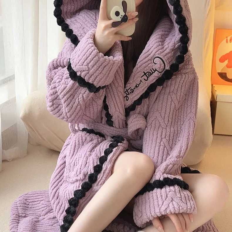Womens Sexy Robe Coral Fleece Nightgown Female Autumn Winter Thickened Plush Warm Flannel Bathrobe Loose Casual Home Clothing Z250925