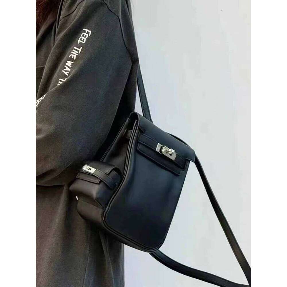 Designer Bags Spring Women's Cute Versatile Bapa Double Oulder Lovely Waste Bag PU Soft Surface Treaent Hot Selling