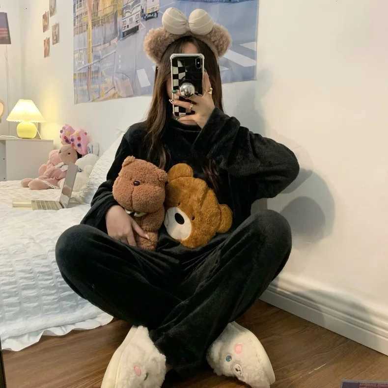 Women Autumn Winter Warm Flannel Female Pajamas Sets Thick Coral Velvet Long Sleeve Cartoon Sleepwear Sweet Solid Homewear 2XL Z250925
