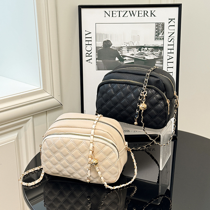 2025 Autumn/Winter French New Women's Handbag Light Luxury Retro Style Quilted Chain Fashion Shoulder bag Bag Designer Bag