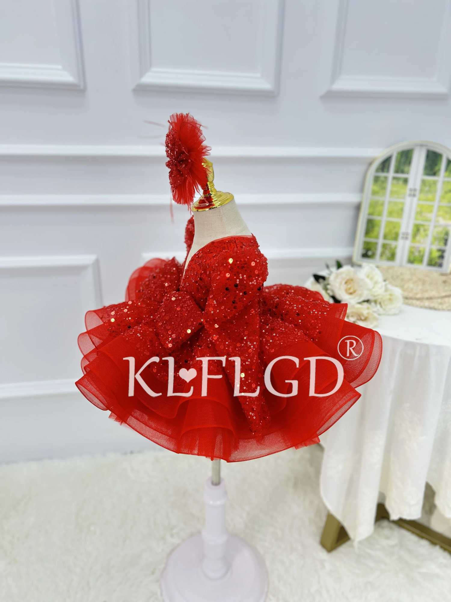 KLFLGD Red sequin dress flower girl Vneck long sleeved gorgeous wedding dress formal first time girl Christmas costume Z250926