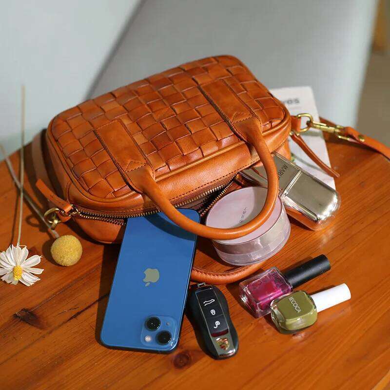 Classic Fashionable Crossbody Bag For Ladies - In Leather Material Durable Lightweight And Chic Suotong0917