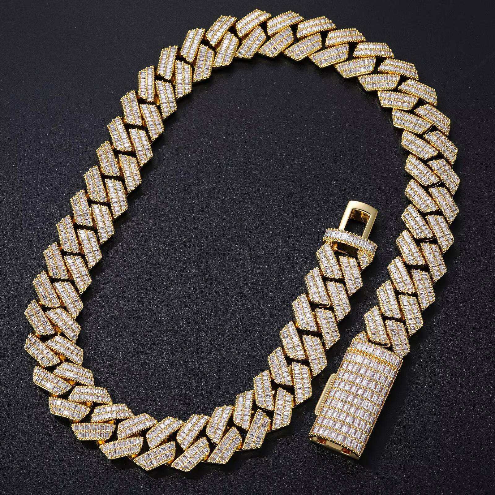 2025Hip Hop Street Style Cuban Link Chain Necklace for Men