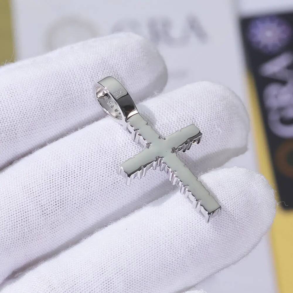 Fine Jewelry Moissanite Cross Pendant 925 Sterling Silver Hip Hop Shiny VVS Diamond Charm Necklace For Men No Fade